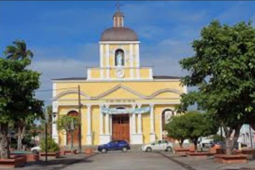 Villa Aichy Rabi Luaran gambar